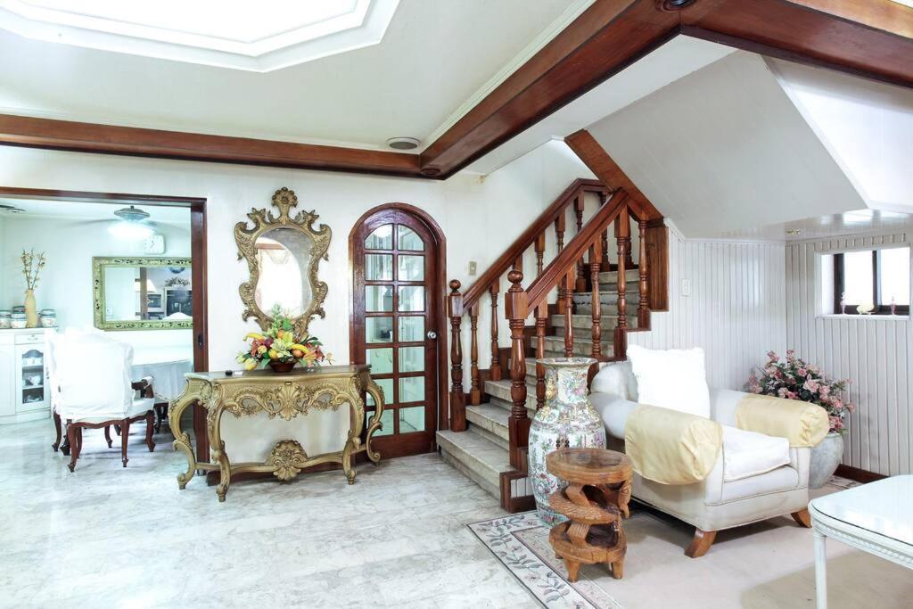 Big House In Quezon City Манила Экстерьер фото